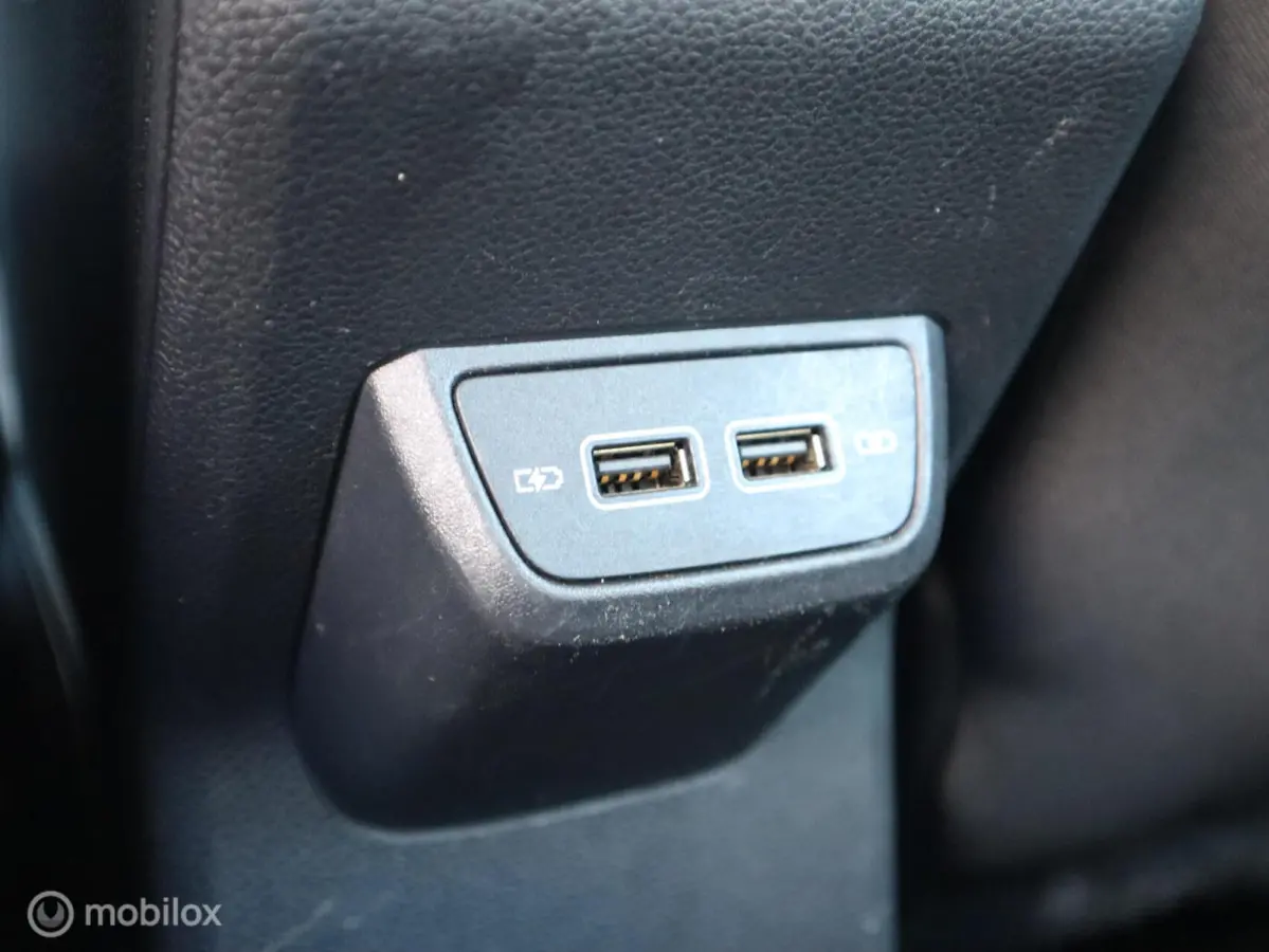 1.0 TSI Highline Beats CarPlay PDC Clima ACC