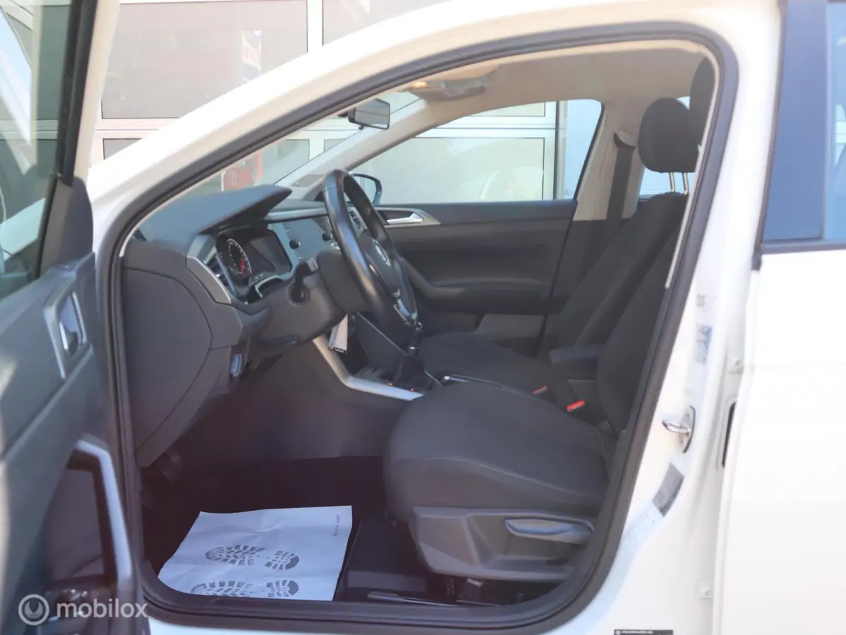 1.0 TSI Highline Beats CarPlay PDC Clima ACC