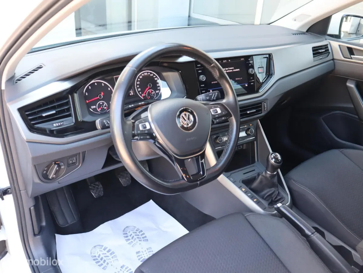 1.0 TSI Highline Beats CarPlay PDC Clima ACC