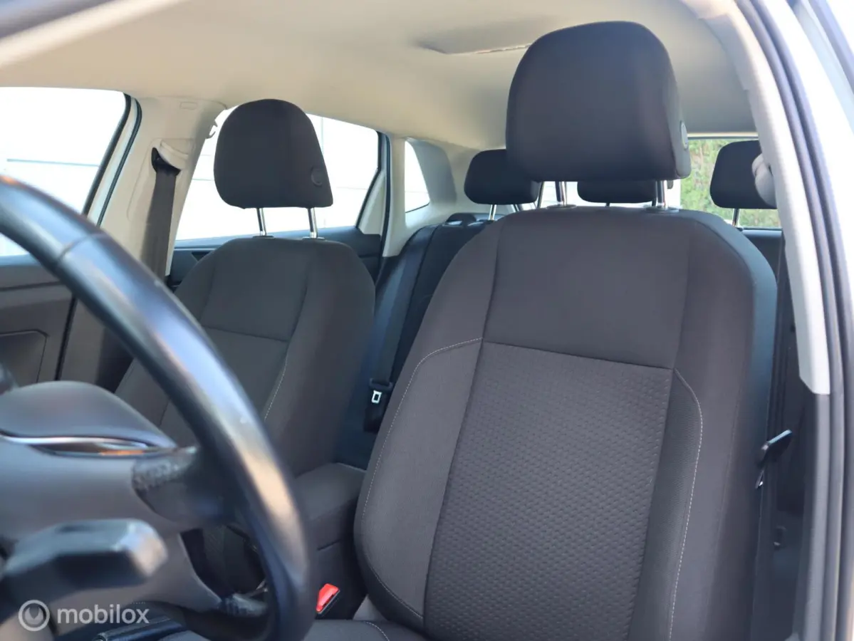 1.0 TSI Highline Beats CarPlay PDC Clima ACC