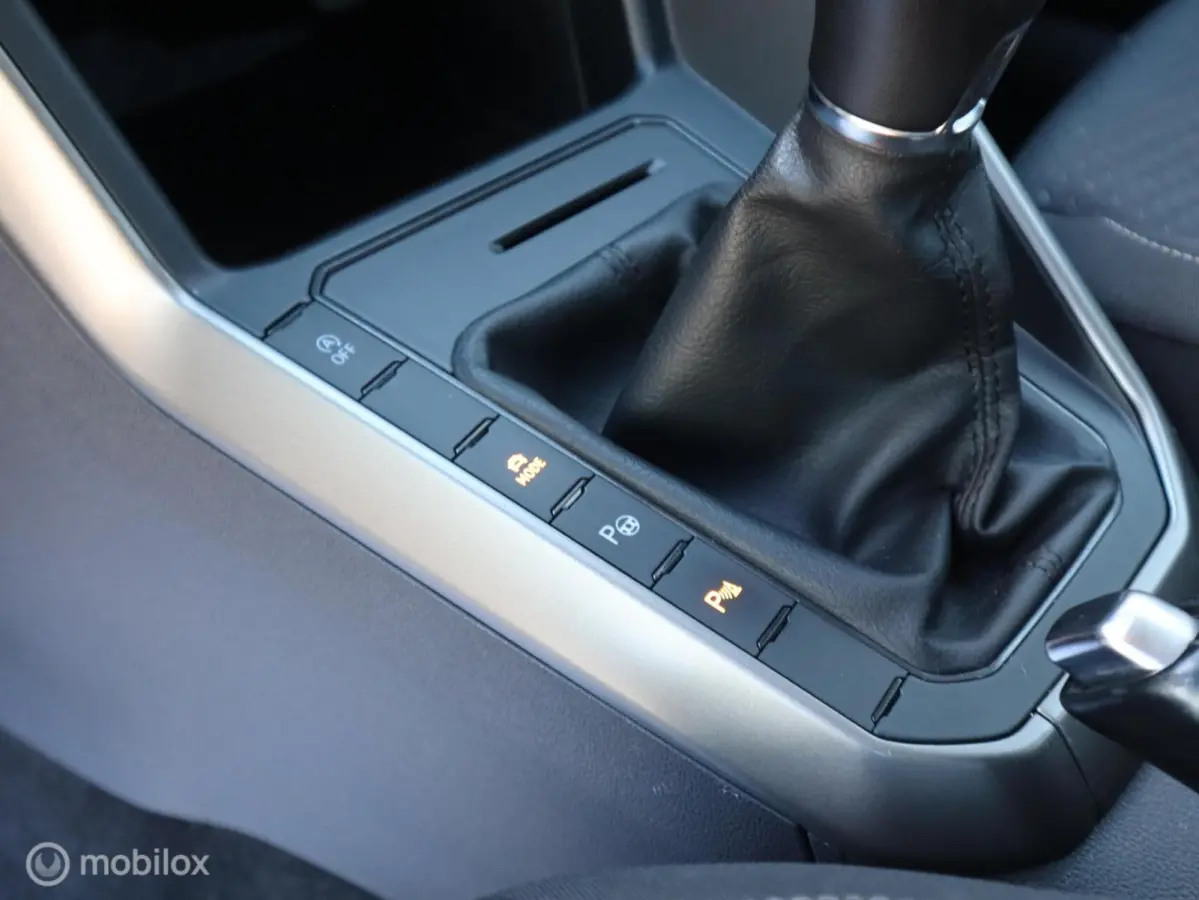 1.0 TSI Highline Beats CarPlay PDC Clima ACC