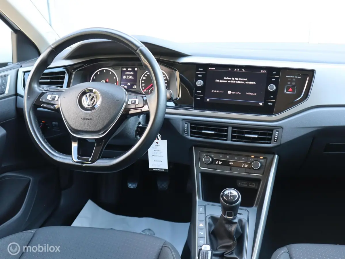 1.0 TSI Highline Beats CarPlay PDC Clima ACC