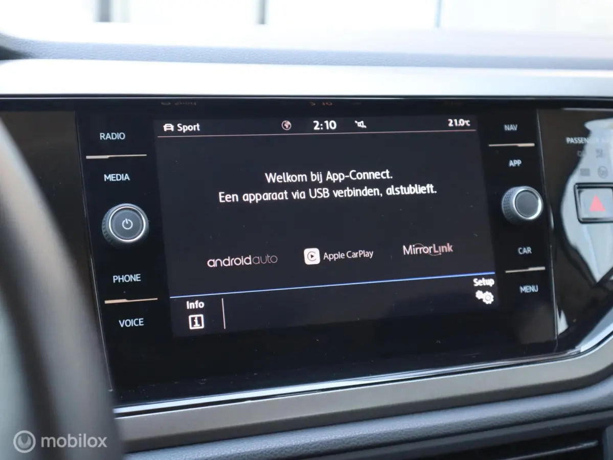1.0 TSI Highline Beats CarPlay PDC Clima ACC