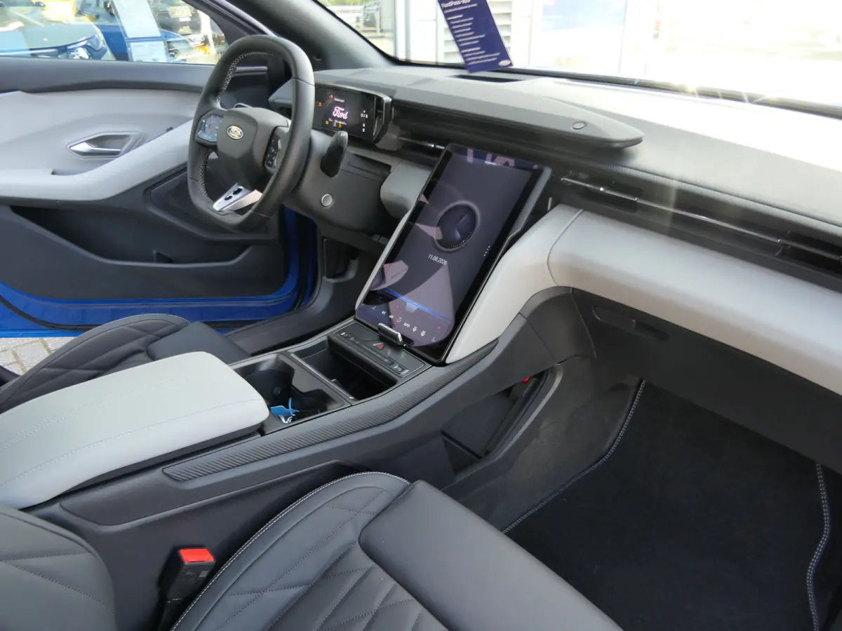 Premium Extended Range RWD 77 kWh | Apple Carplay/Android Auto|telefoonintegratie premium | Cruise control adaptief met Stop&Go | Dodehoek detectie