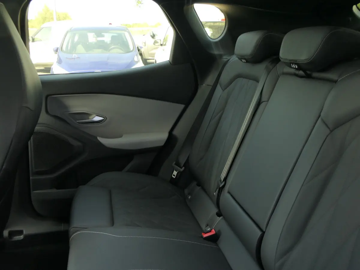 Premium Extended Range RWD 77 kWh | Apple Carplay/Android Auto|telefoonintegratie premium | Cruise control adaptief met Stop&Go | Dodehoek detectie
