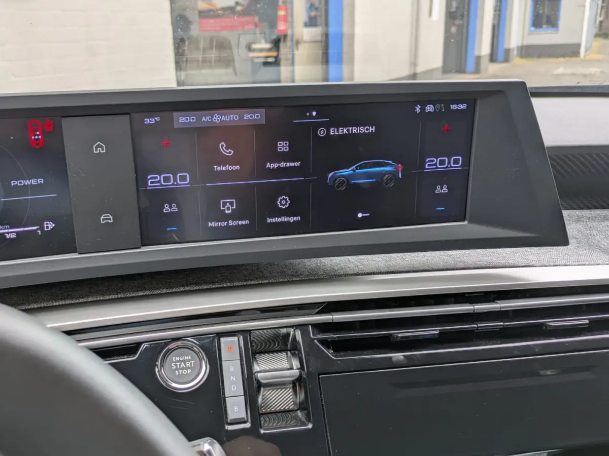 1.6 plug-in Hybrid 195 Allure|Navi|Camera|Lane-Assist|Keyless-Entry/Go|Apple-Carplay/Android-Auto|6.900km