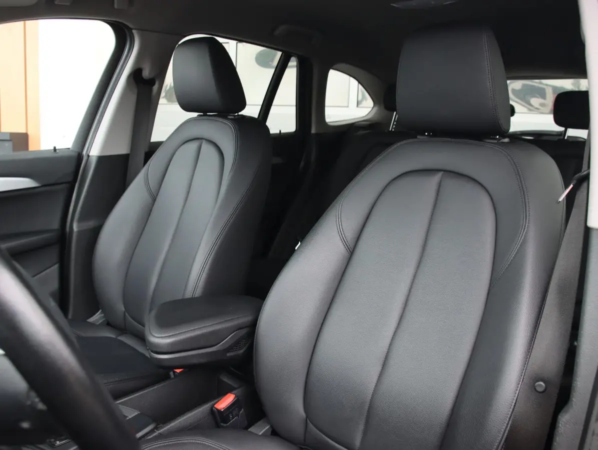 xDrive25e High Executive | Afneembare trekhaak | SOH 89%