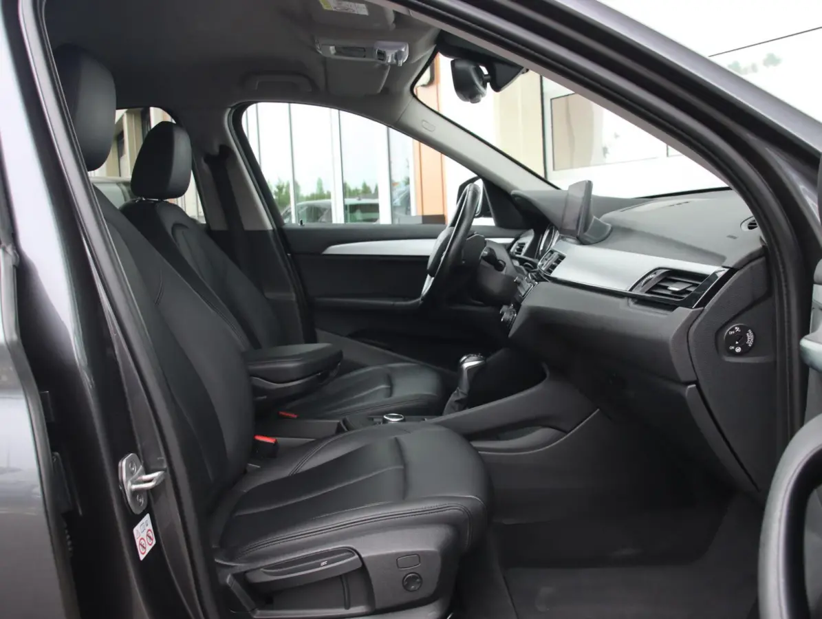 xDrive25e High Executive | Afneembare trekhaak | SOH 89%