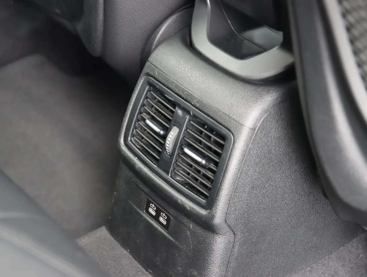 xDrive25e High Executive | Afneembare trekhaak | SOH 89%