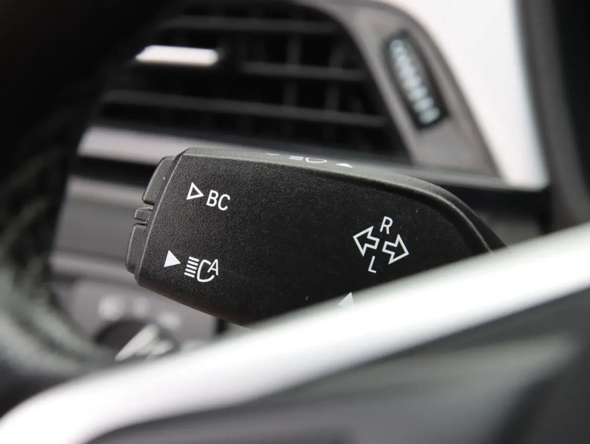 xDrive25e High Executive | Afneembare trekhaak | SOH 89%