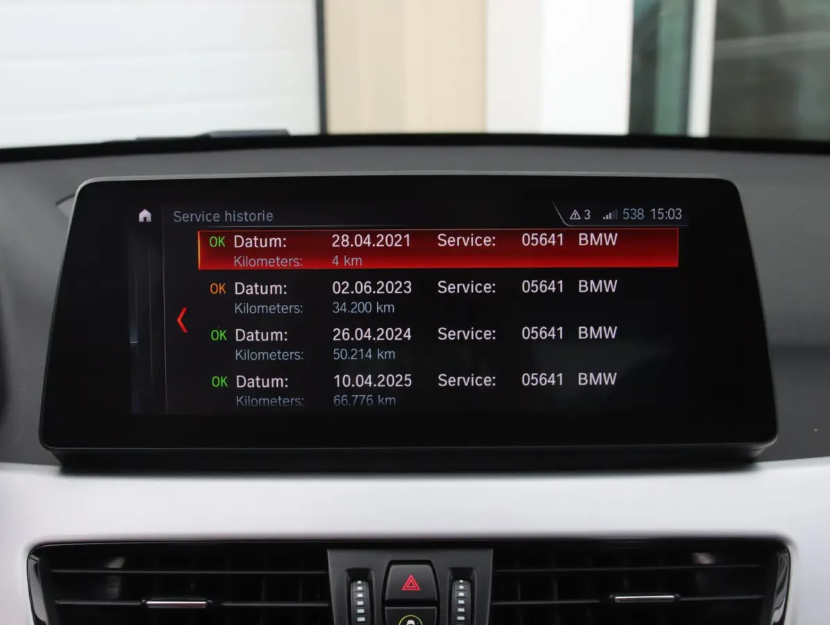 xDrive25e High Executive | Afneembare trekhaak | SOH 89%