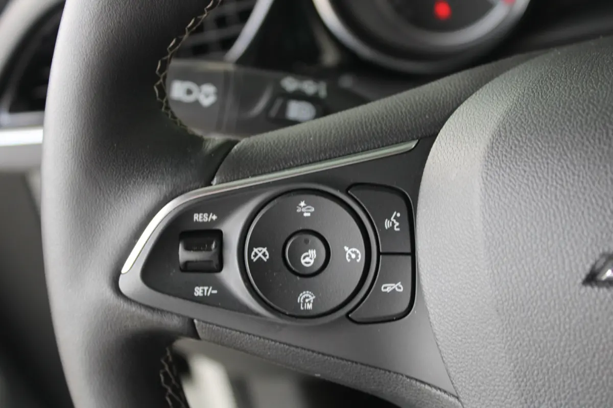 1.5 Turbo Business Executive | Schuif /kantel dak | Stoel - stuurwielverwarming | Navigatie |