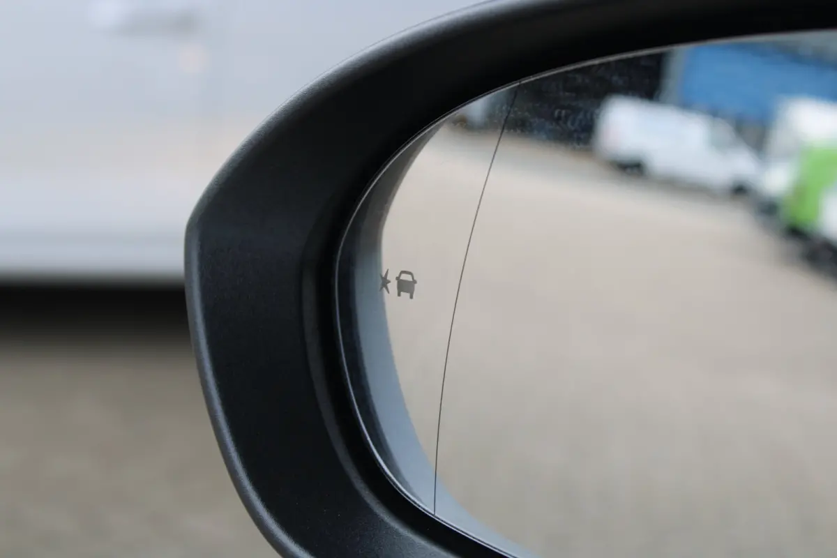 1.5 Turbo Business Executive | Schuif /kantel dak | Stoel - stuurwielverwarming | Navigatie |