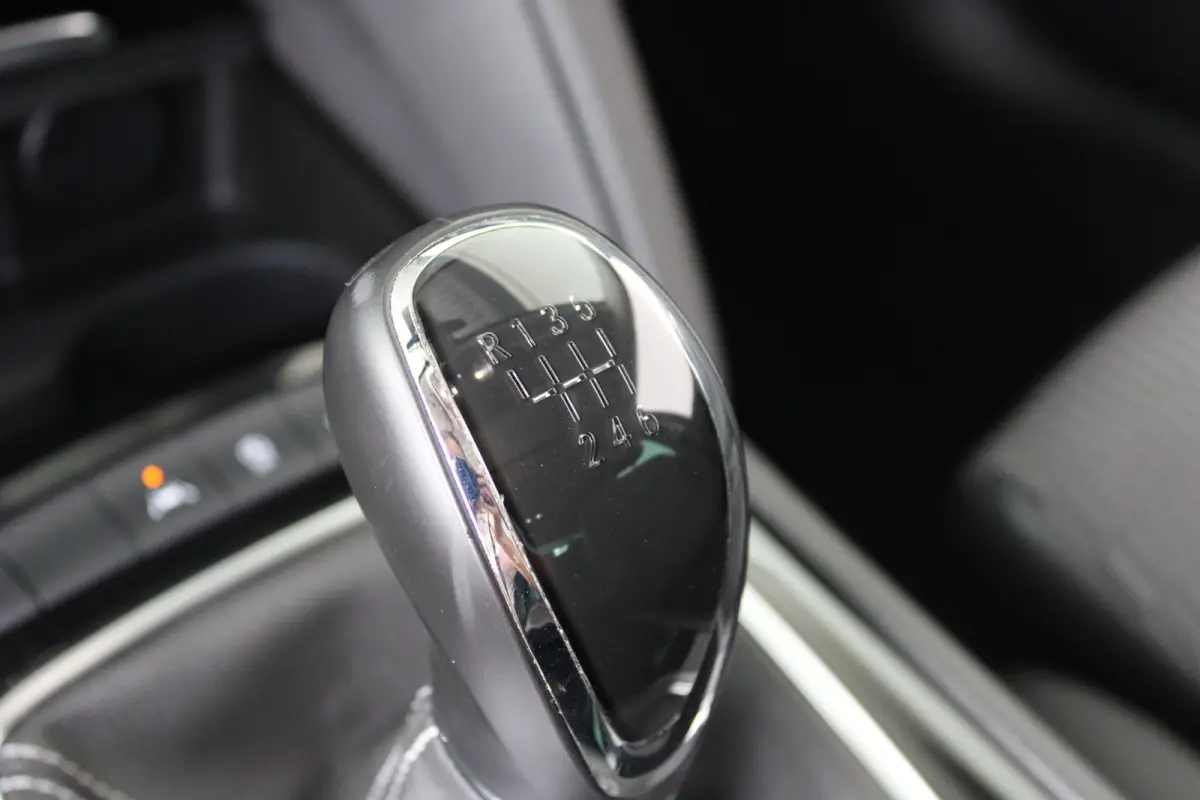 1.5 Turbo Business Executive | Schuif /kantel dak | Stoel - stuurwielverwarming | Navigatie |