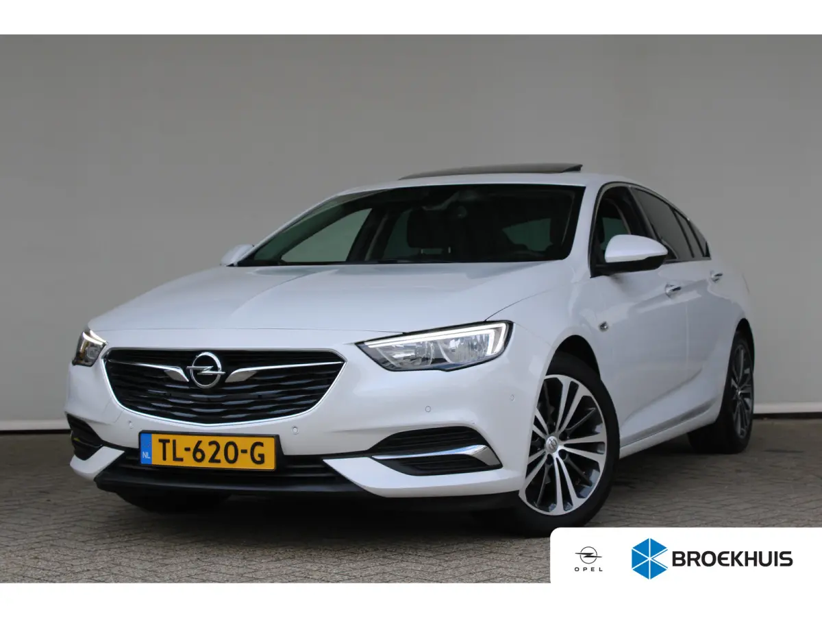 1.5 Turbo Business Executive | Schuif /kantel dak | Stoel - stuurwielverwarming | Navigatie |