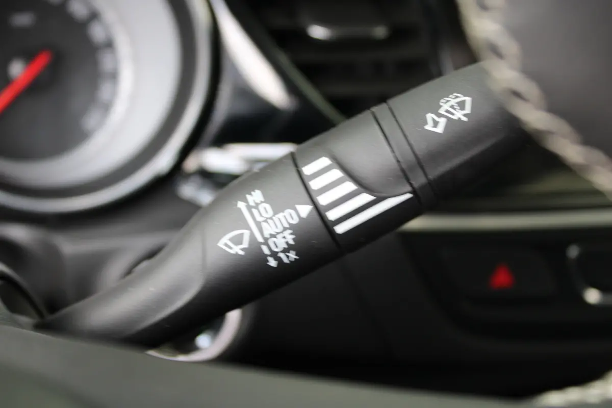 1.5 Turbo Business Executive | Schuif /kantel dak | Stoel - stuurwielverwarming | Navigatie |