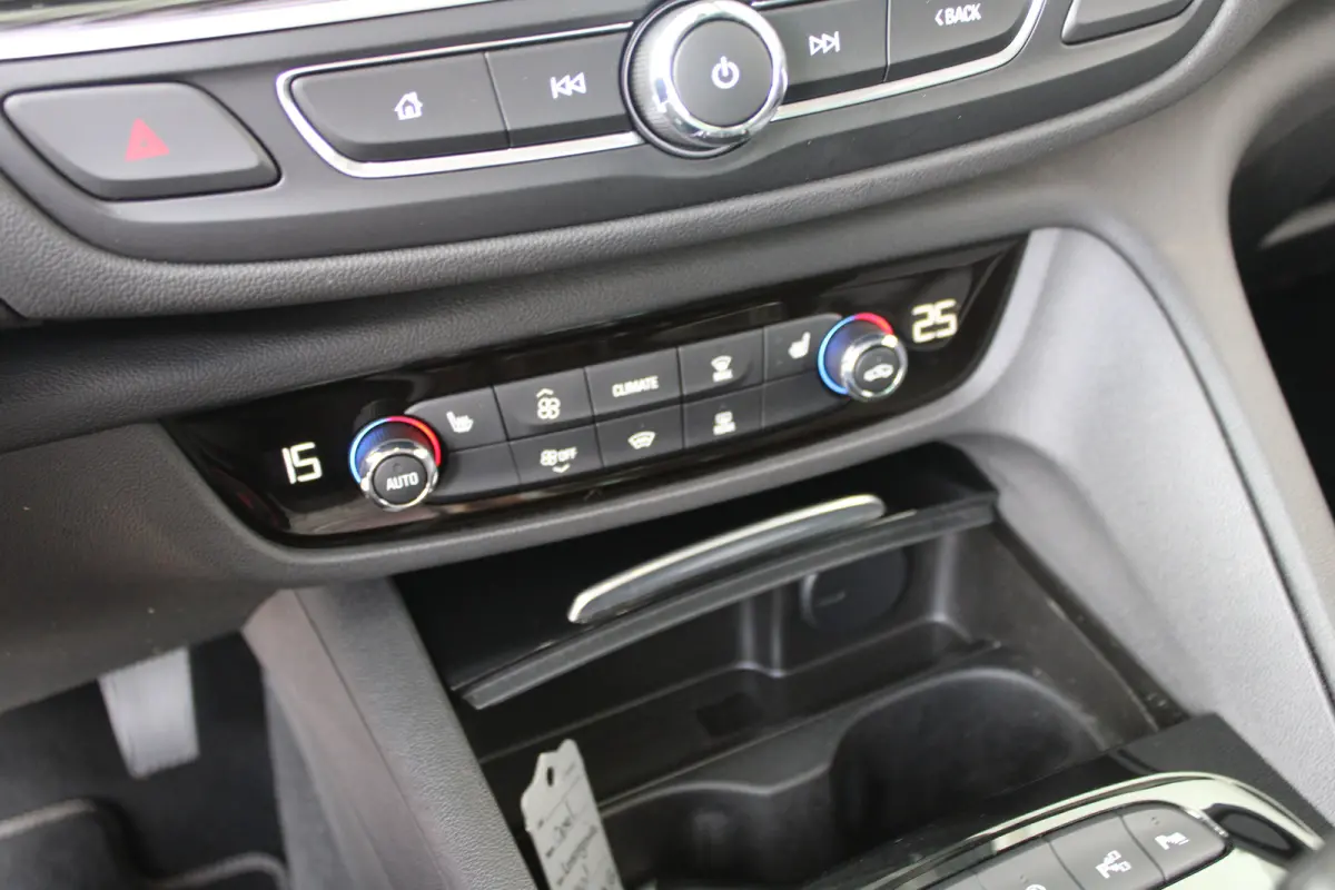 1.5 Turbo Business Executive | Schuif /kantel dak | Stoel - stuurwielverwarming | Navigatie |