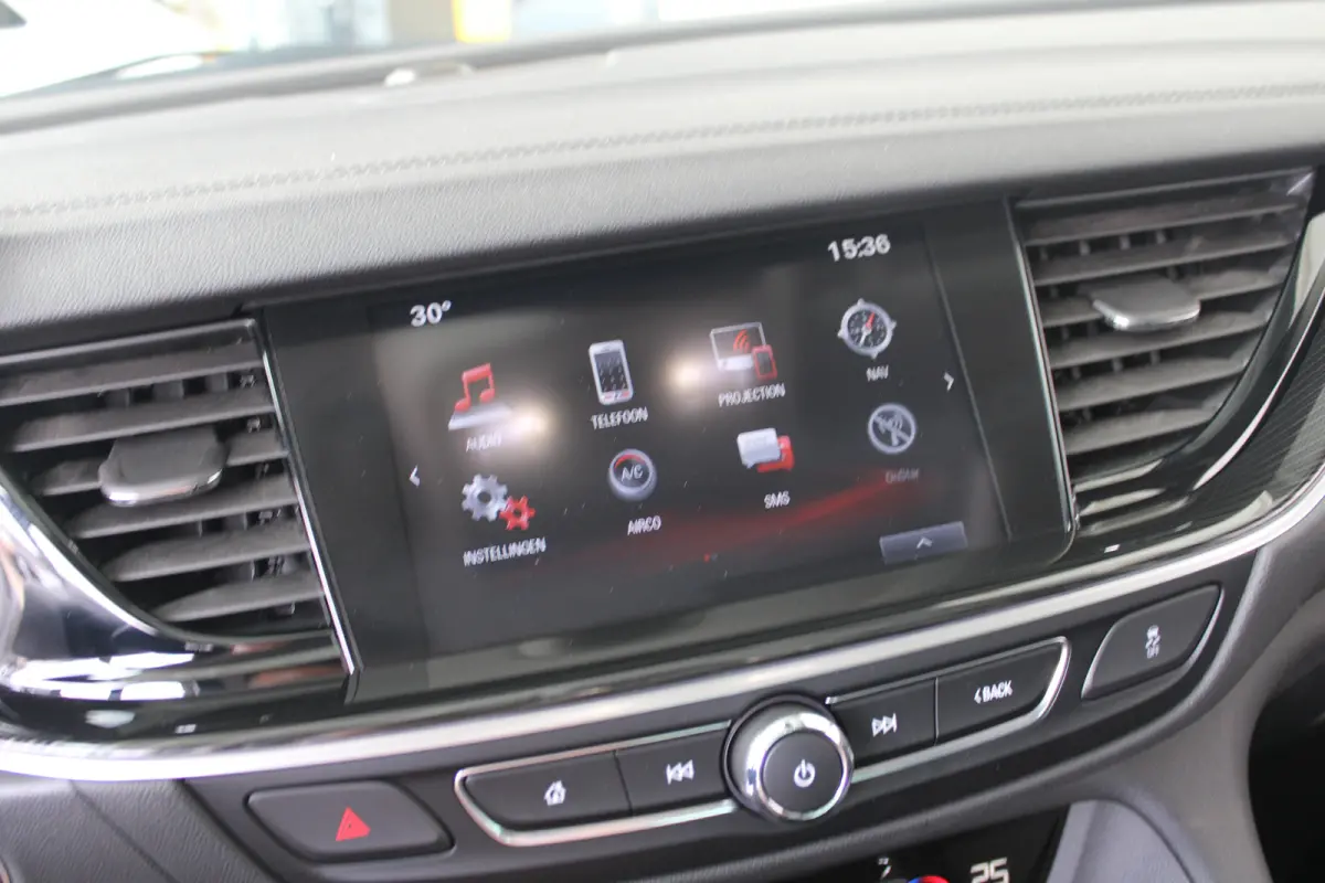 1.5 Turbo Business Executive | Schuif /kantel dak | Stoel - stuurwielverwarming | Navigatie |