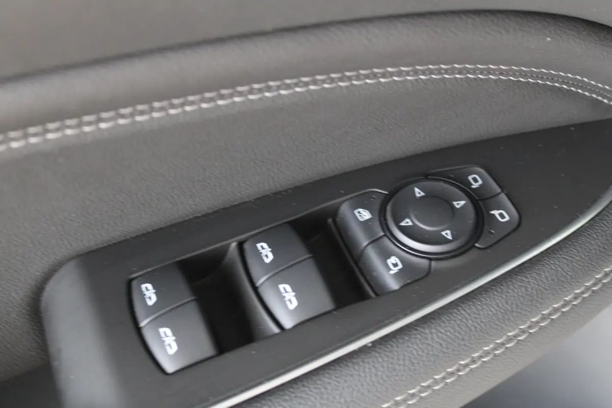 1.5 Turbo Business Executive | Schuif /kantel dak | Stoel - stuurwielverwarming | Navigatie |