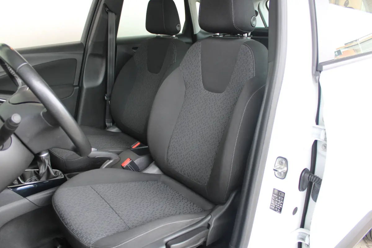 1.2 Edition | Navigatie | Cruise control | LED koplampen | Apple Carplay/ Android Auto |