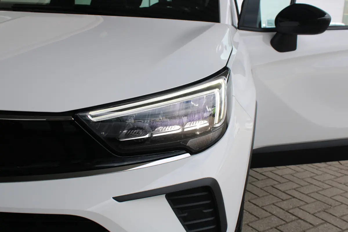 1.2 Edition | Navigatie | Cruise control | LED koplampen | Apple Carplay/ Android Auto |