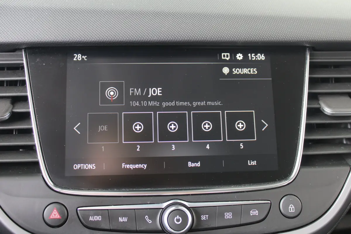 1.2 Edition | Navigatie | Cruise control | LED koplampen | Apple Carplay/ Android Auto |