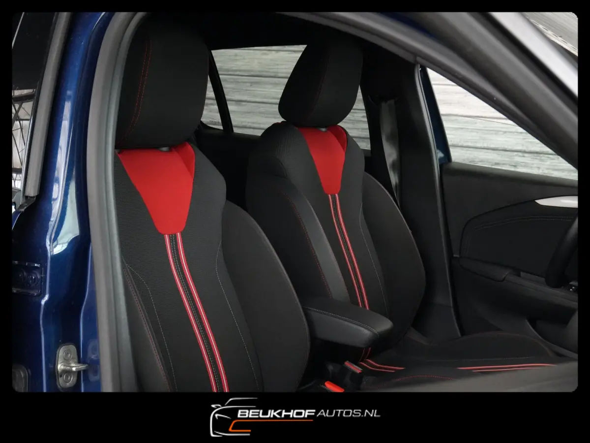 GS Line Sport 50 kWh Navi Carplay Soh 92.3%