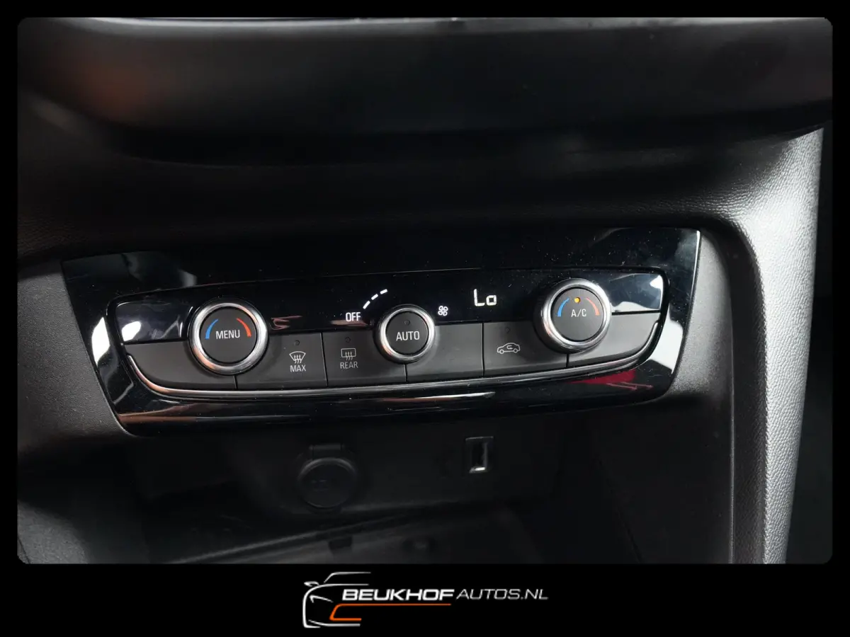 GS Line Sport 50 kWh Navi Carplay Soh 92.3%