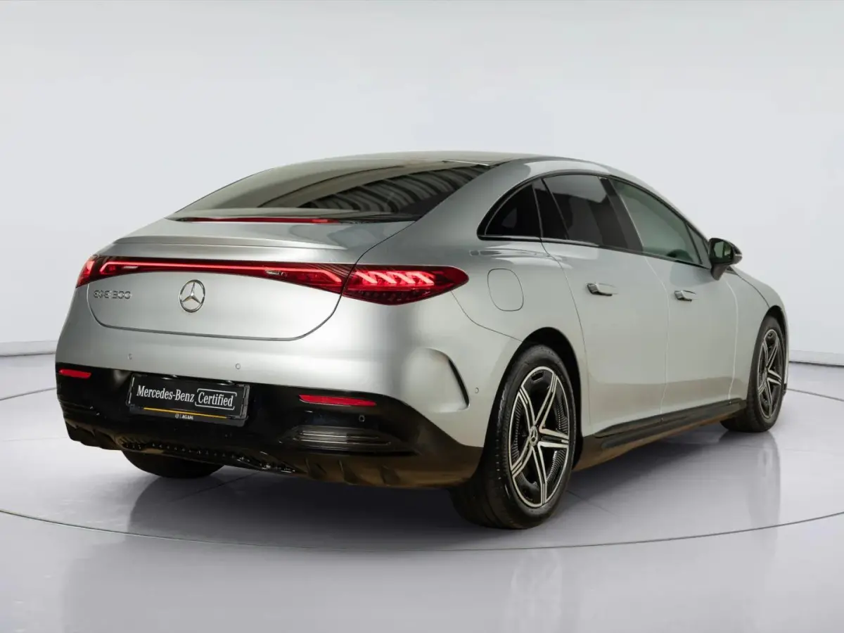 Limousine 300 Sport Edition LIMITED 90 kWh