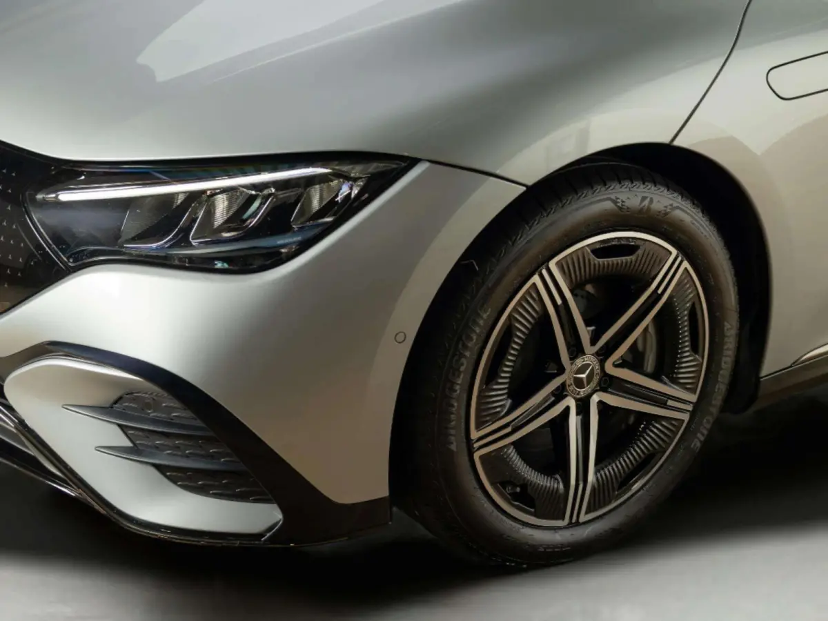 Limousine 300 Sport Edition LIMITED 90 kWh