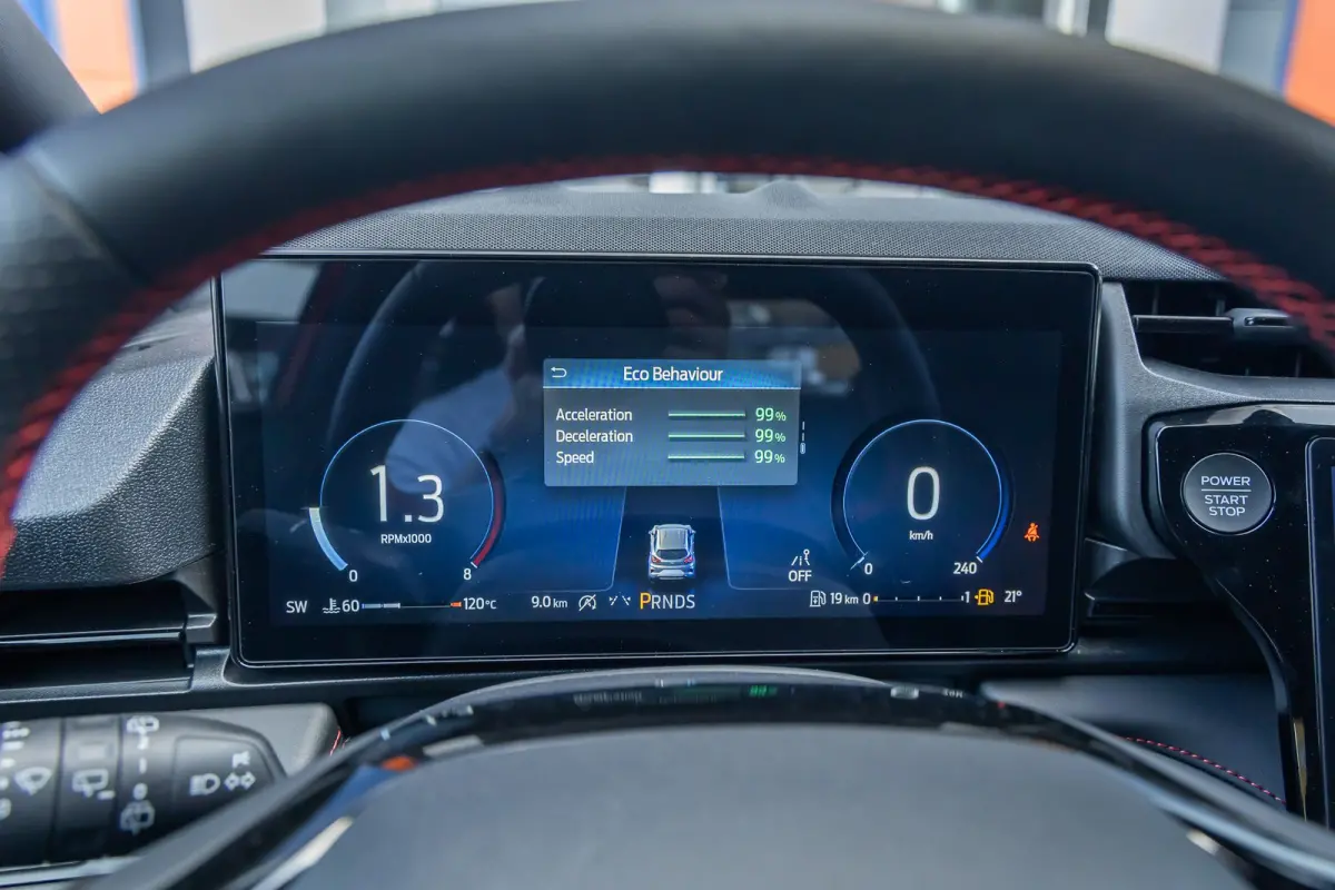 1.0 EcoBoost ST-Line | Black-pack | Comfort Pack | Matrix LED | Elek. Achterklep | Matrix LED | Stoel- Stuurverwarming | Apple carplay | 360° Camera | Keyless Entry & Start |