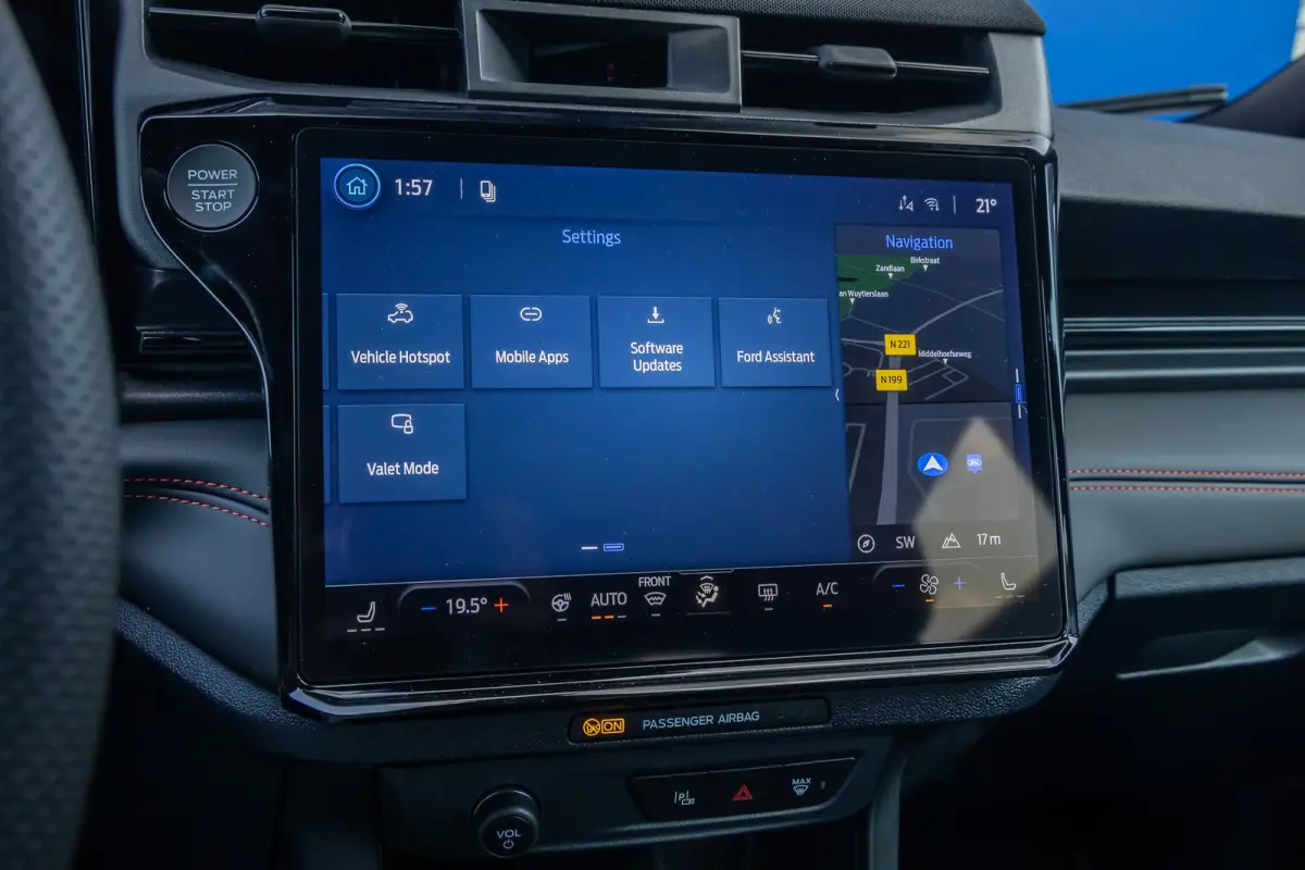 1.0 EcoBoost ST-Line | Black-pack | Comfort Pack | Matrix LED | Elek. Achterklep | Matrix LED | Stoel- Stuurverwarming | Apple carplay | 360° Camera | Keyless Entry & Start |