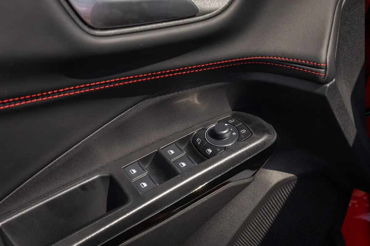 1.0 EcoBoost ST-Line | Black-pack | Comfort Pack | Matrix LED | Elek. Achterklep | Matrix LED | Stoel- Stuurverwarming | Apple carplay | 360° Camera | Keyless Entry & Start |