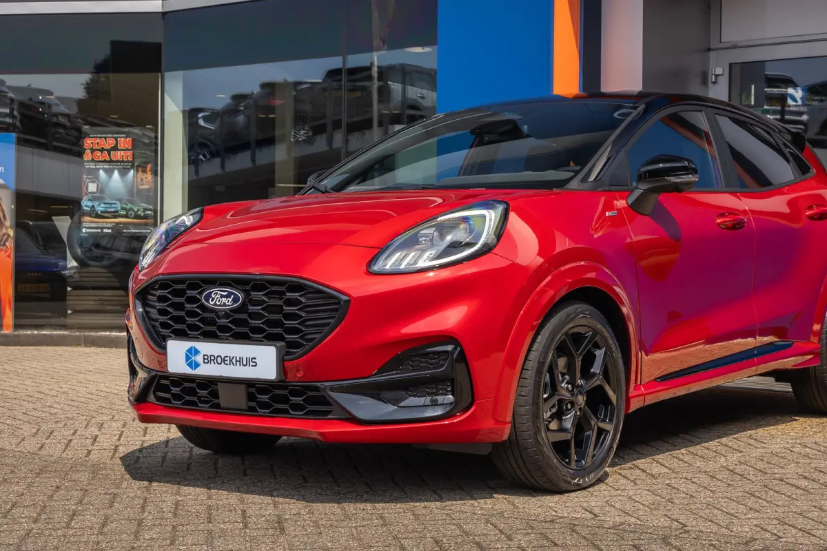 1.0 EcoBoost ST-Line | Black-pack | Comfort Pack | Matrix LED | Elek. Achterklep | Matrix LED | Stoel- Stuurverwarming | Apple carplay | 360° Camera | Keyless Entry & Start |