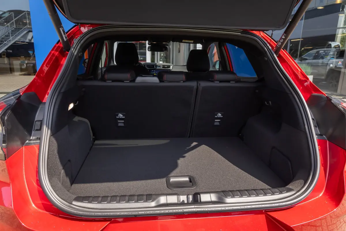 1.0 EcoBoost ST-Line | Black-pack | Comfort Pack | Matrix LED | Elek. Achterklep | Matrix LED | Stoel- Stuurverwarming | Apple carplay | 360° Camera | Keyless Entry & Start |