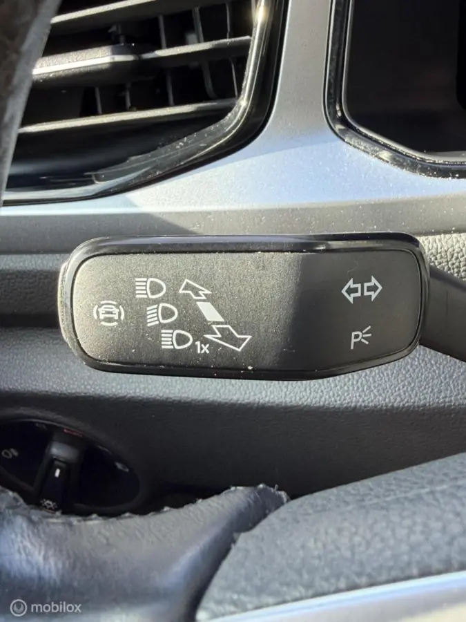 1.0 TSI Life Business 1E EIG/ DEALER OH./CAMERA/DIGI DASH