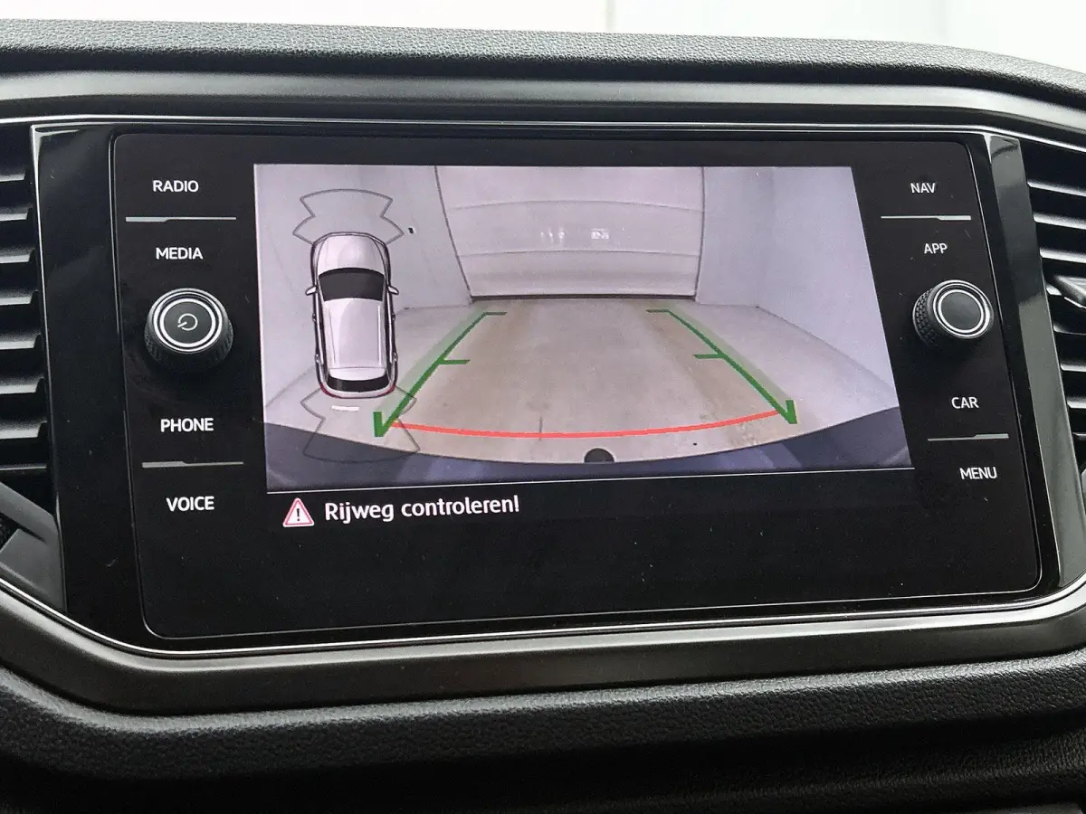 1.5 TSI Style | ACHTERUITRIJCAMERA | TREKHAAK | NAVIGATIE | APPLE CARPLAY / ANDROID AUTO | ALL SEASON BANDEN | CLIMATE CONTROL