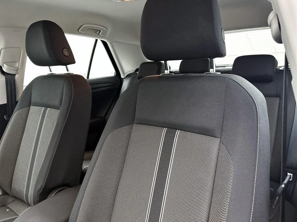 1.5 TSI Style | ACHTERUITRIJCAMERA | TREKHAAK | NAVIGATIE | APPLE CARPLAY / ANDROID AUTO | ALL SEASON BANDEN | CLIMATE CONTROL
