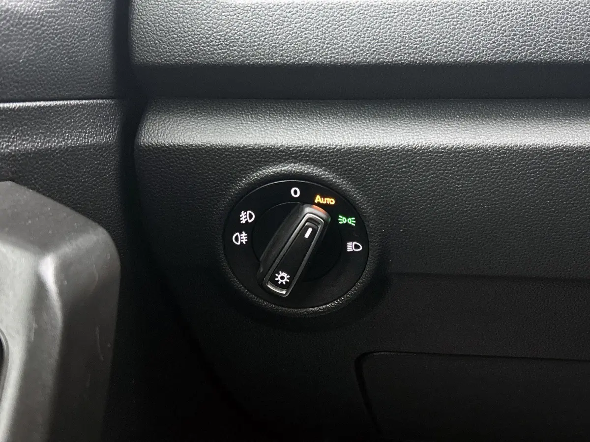 1.5 TSI Style | ACHTERUITRIJCAMERA | TREKHAAK | NAVIGATIE | APPLE CARPLAY / ANDROID AUTO | ALL SEASON BANDEN | CLIMATE CONTROL