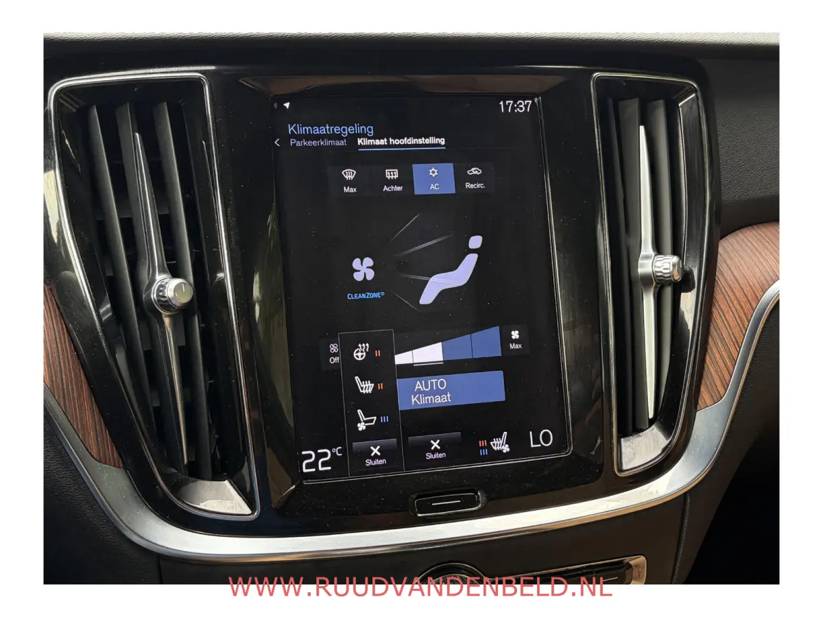 T6 Recharge AWD 84%SOH HEADUP / H&K / PANODAK /  ACC / KEYLESS / 360* / TREKHAAK