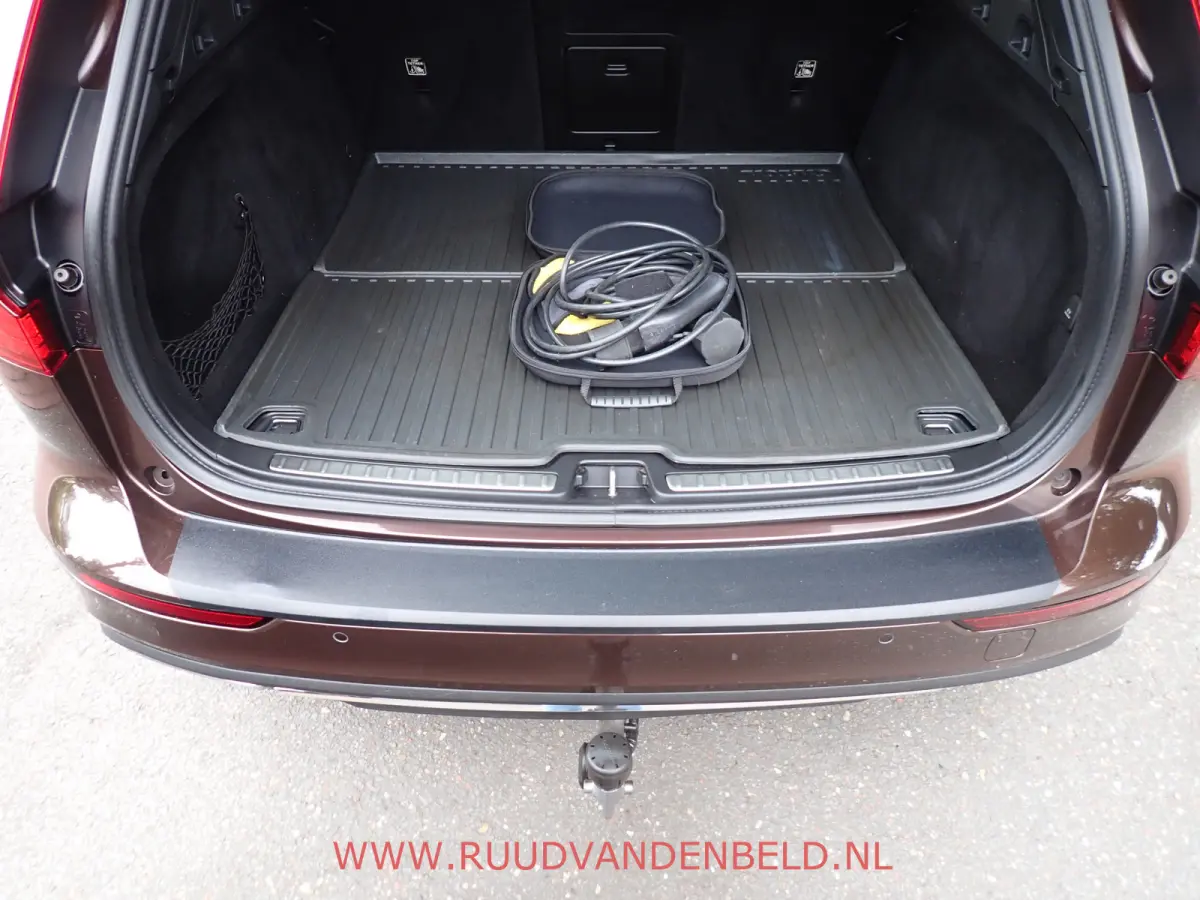T6 Recharge AWD 84%SOH HEADUP / H&K / PANODAK /  ACC / KEYLESS / 360* / TREKHAAK