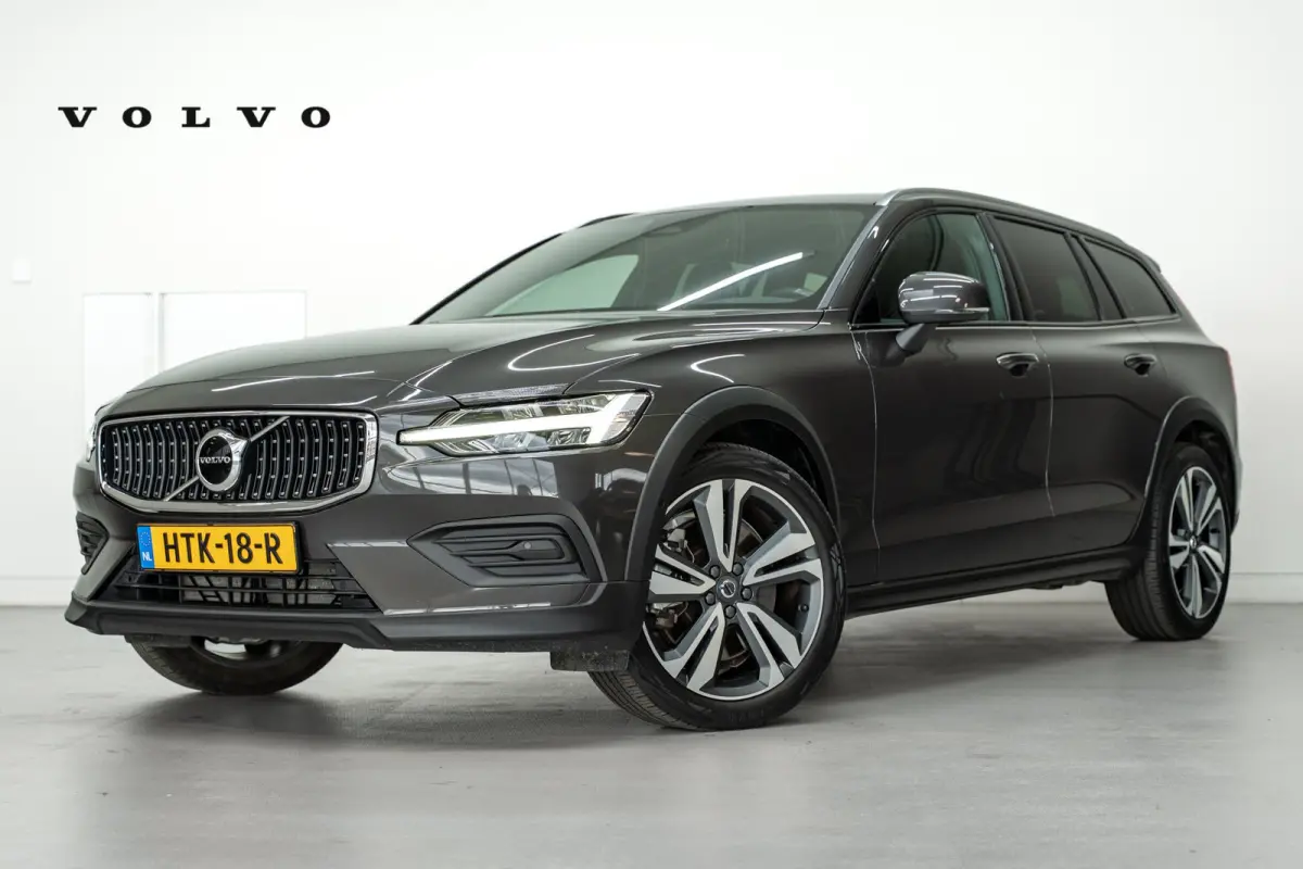 V60 B5 250PK Plus Bright Cross Country | Trekhaak | Adap cruise | Getint Glas | 19'' | Stoel verw.