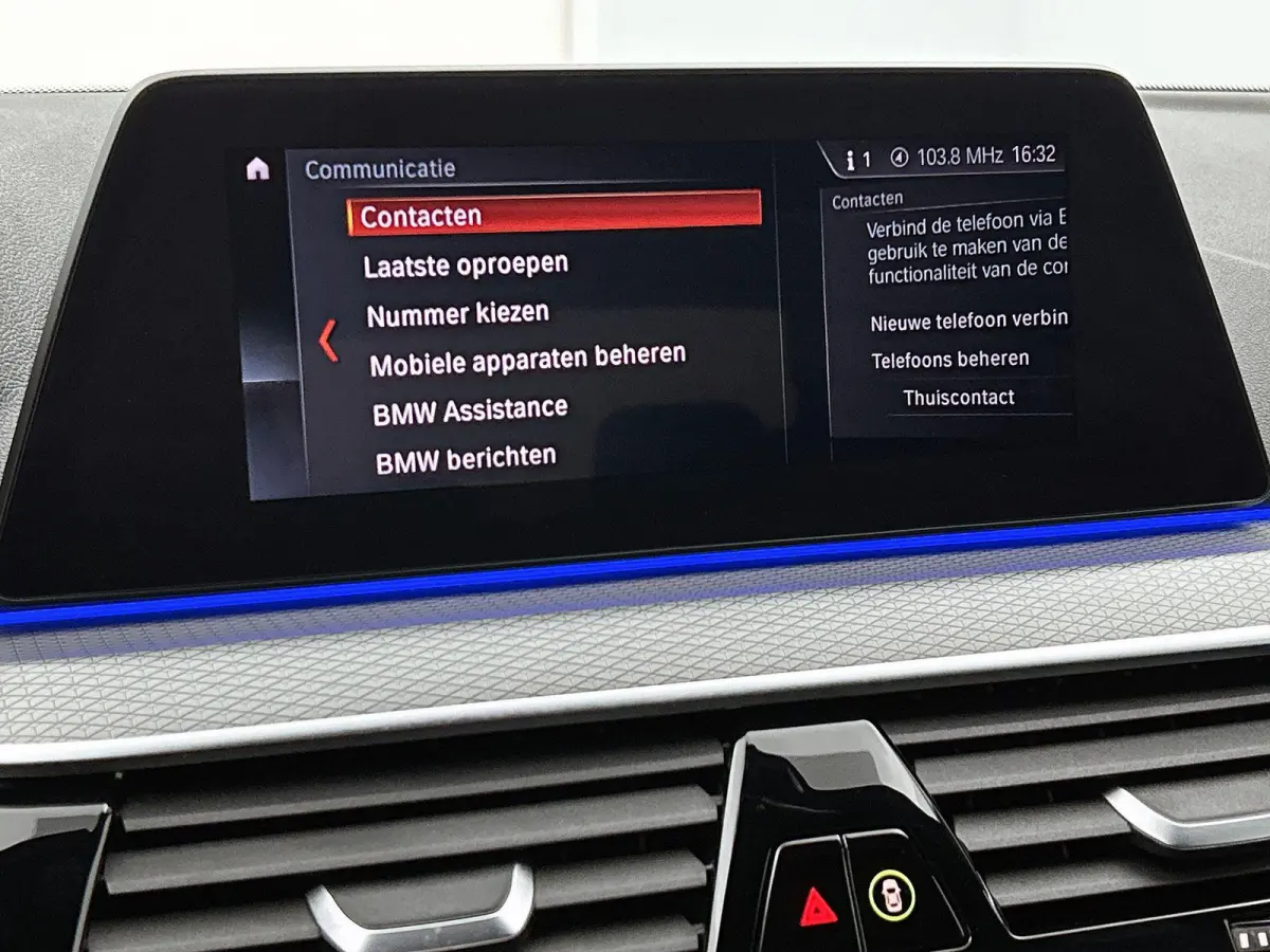 530e iPerformance High Executive | ACHTERUITRIJCAMERA | APPLE CARPLAY - ANDROID AUTO | STOELVERWARMING | NAVIGATIE | ELEKTRISCHE KOFFERKLEP | ELEKTRISCHE STOELEN | SFEERVERLICHTING |