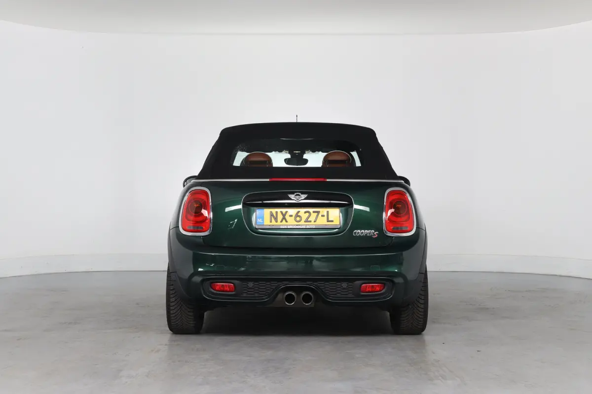 2.0 S Chili | Leder | LED | Camera | Navi | Stoelverwarming | Clima | Parkeersensoren V+A | Lichtmetalen Velgen | Cruise Control