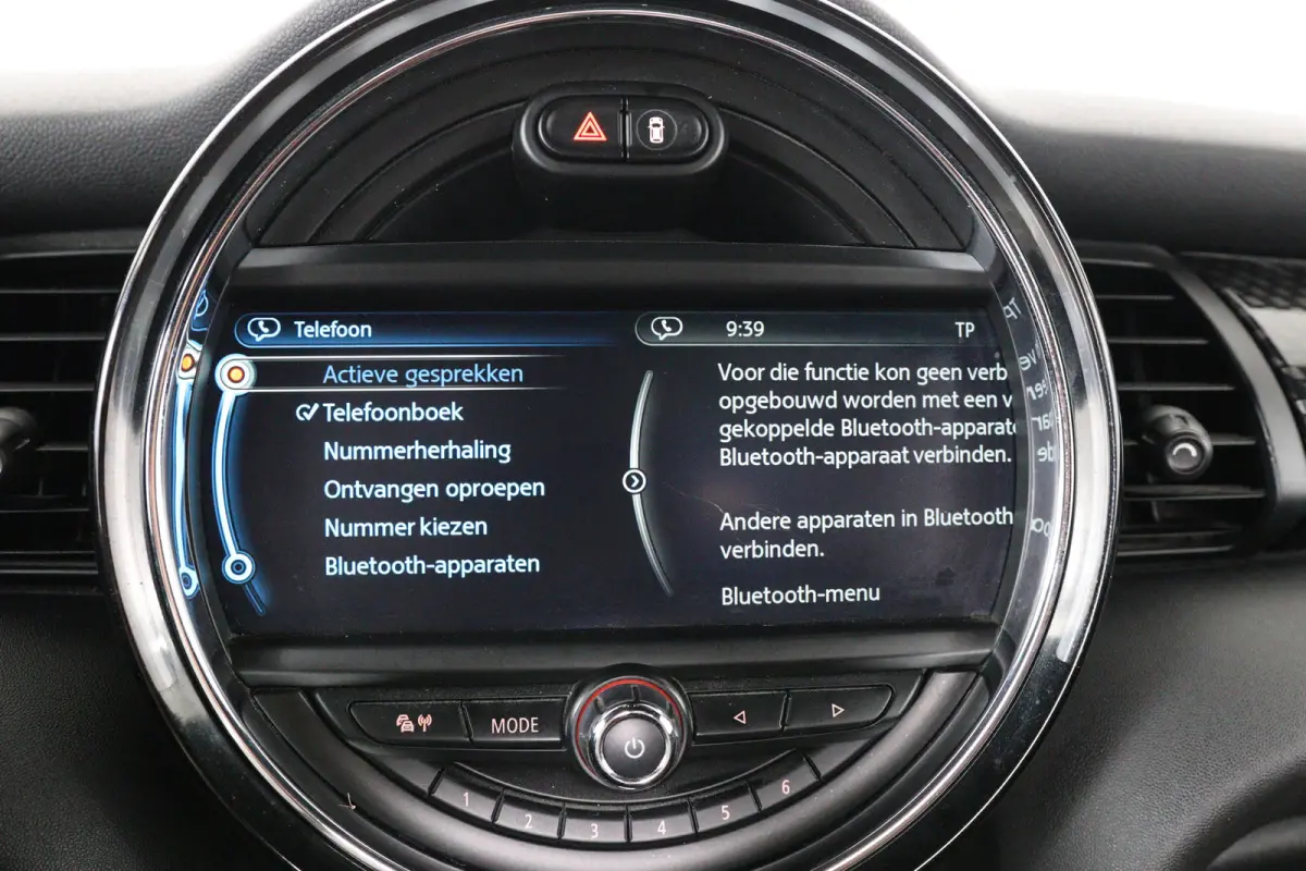 2.0 S Chili | Leder | LED | Camera | Navi | Stoelverwarming | Clima | Parkeersensoren V+A | Lichtmetalen Velgen | Cruise Control