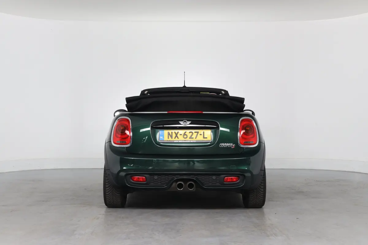 2.0 S Chili | Leder | LED | Camera | Navi | Stoelverwarming | Clima | Parkeersensoren V+A | Lichtmetalen Velgen | Cruise Control