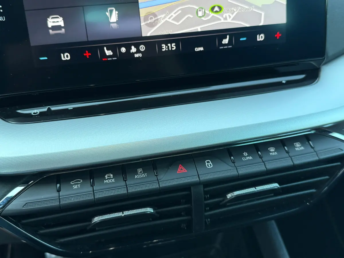 1.0 TSI DSG 110pk SPORT Navi|Clima|Stoelverw|ACC|Dealer Onderhouden