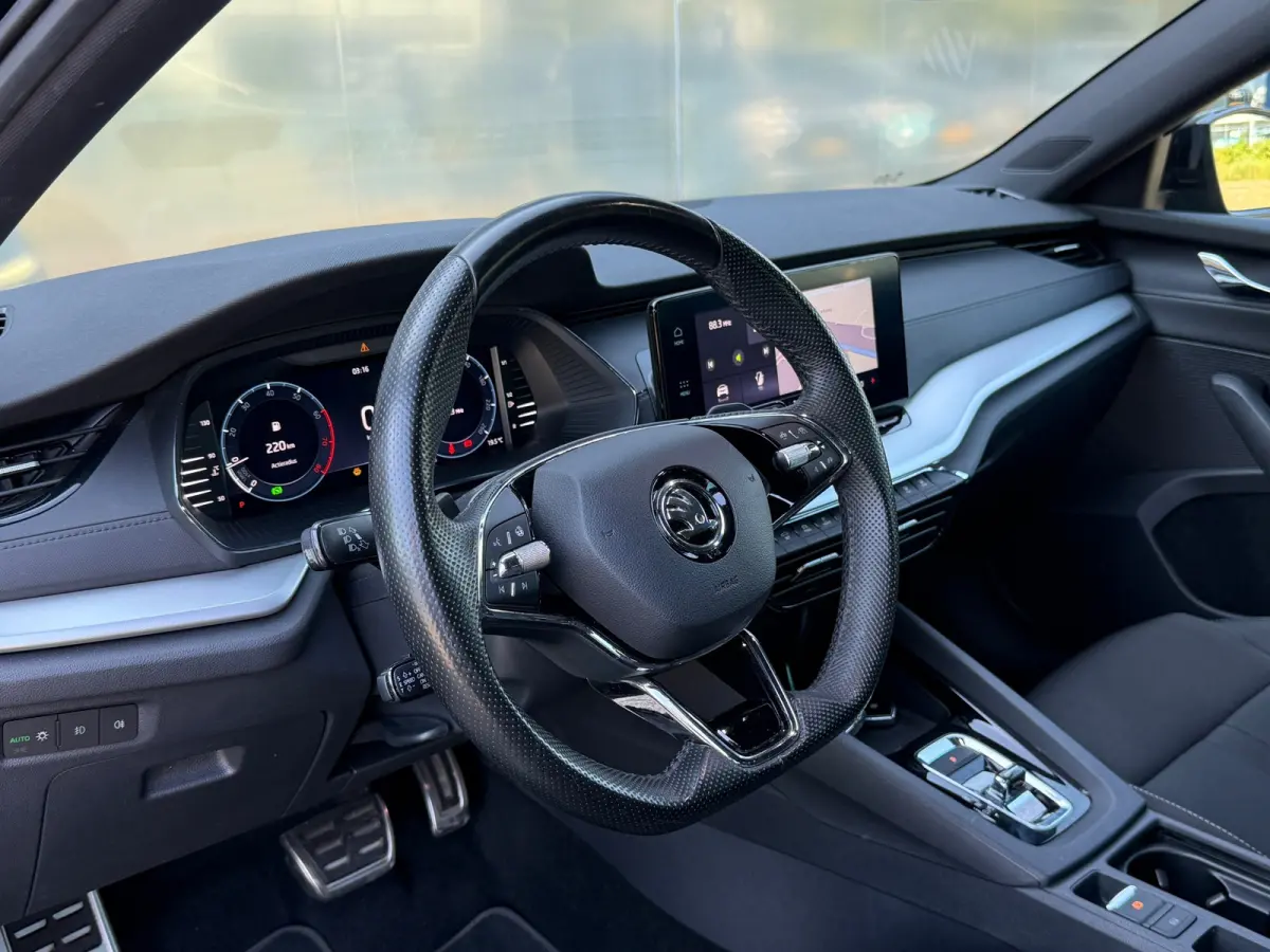 1.0 TSI DSG 110pk SPORT Navi|Clima|Stoelverw|ACC|Dealer Onderhouden