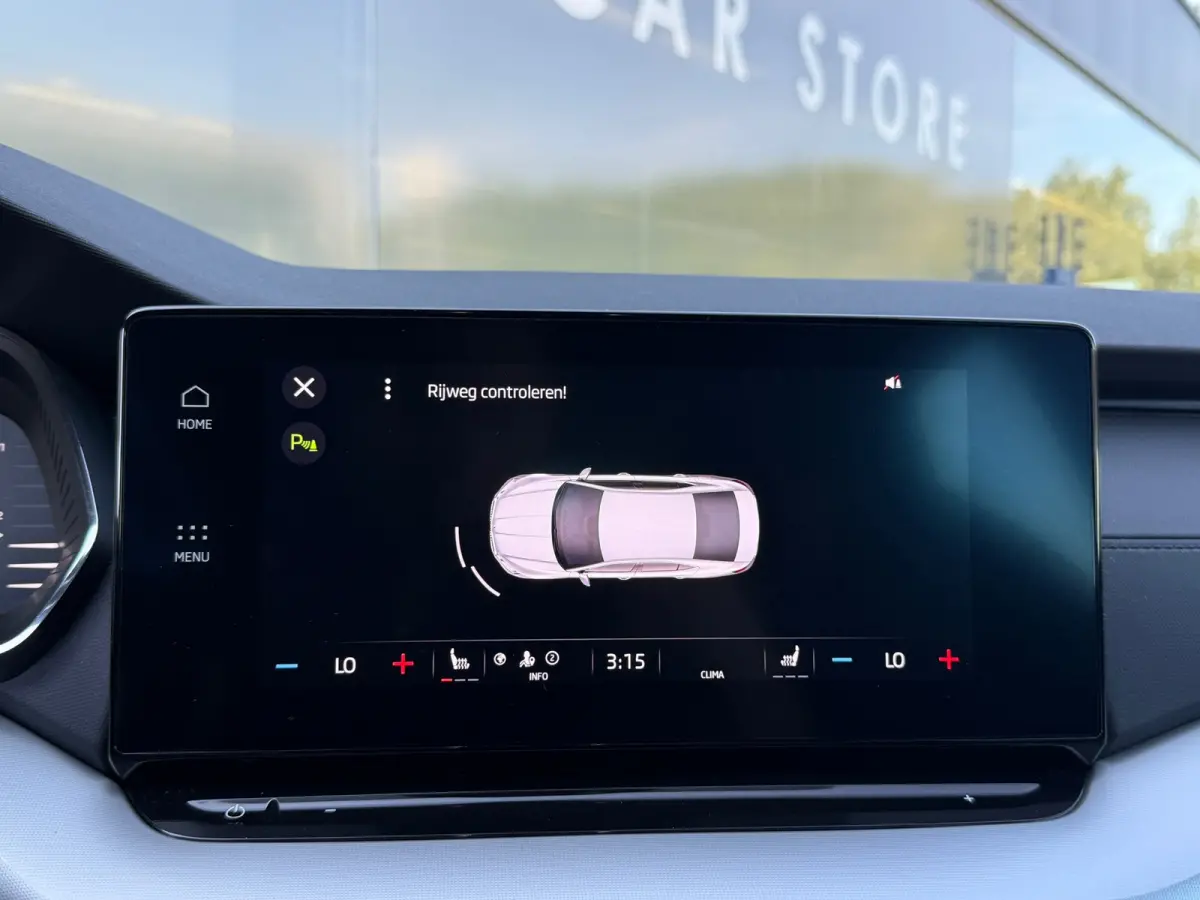 1.0 TSI DSG 110pk SPORT Navi|Clima|Stoelverw|ACC|Dealer Onderhouden