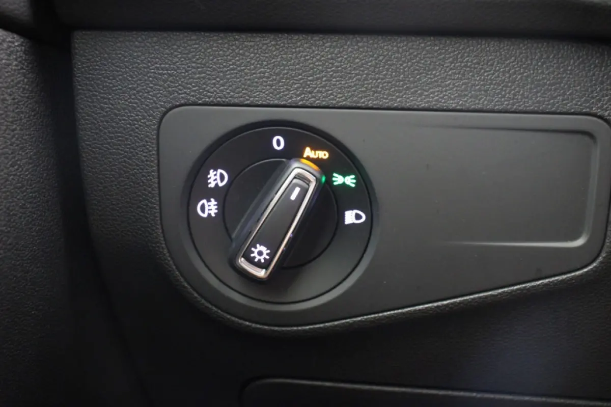 1.4 TSI ATC Comfortline Business - Carplay, Navi, Clima, Adapt. Cruise